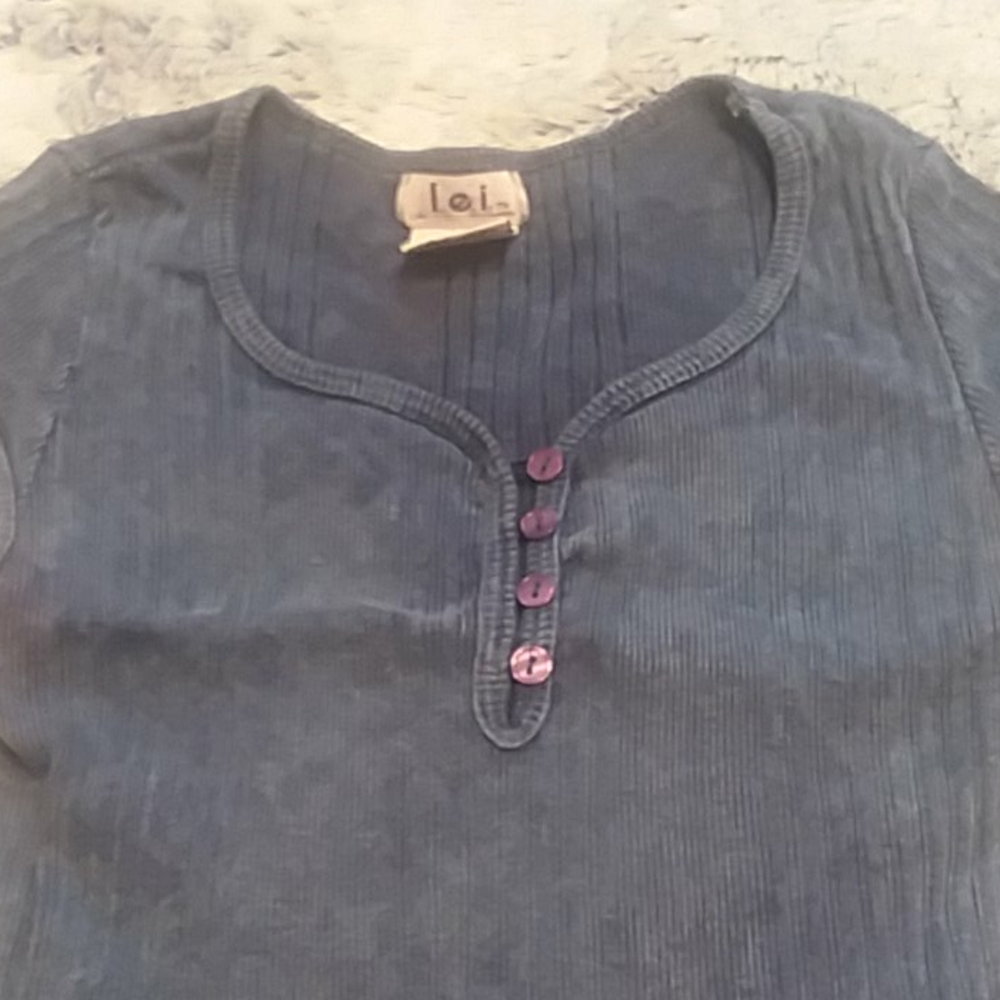 Blue top - Picture 2 of 4